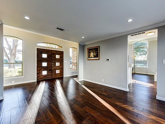 4th image of 201 Oakmont Dr