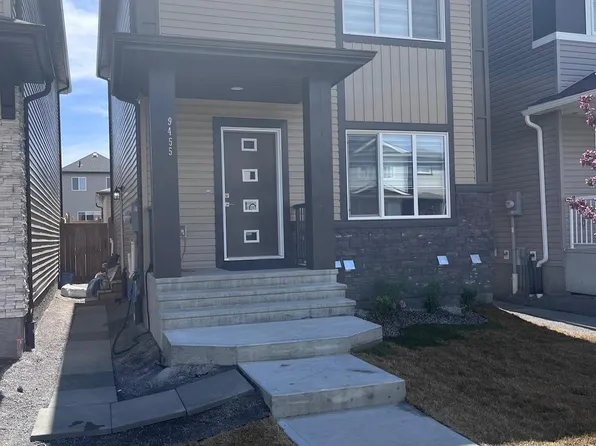 9455 Colak Ln SW, Edmonton, AB T6W 5B6