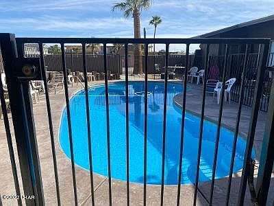 3rd image of 2201 Sandwood Dr #3