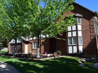 1090 Raymond Rd, Fruit Heights, UT 84037