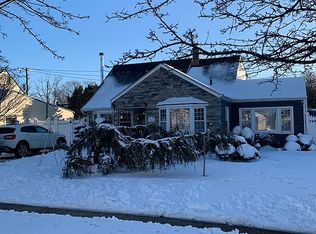 97 Valley Rd, Levittown, NY 11756