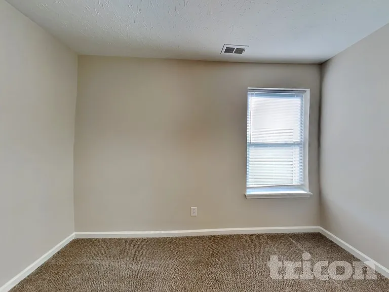 1105 Tomahawk Pl — Photo 10