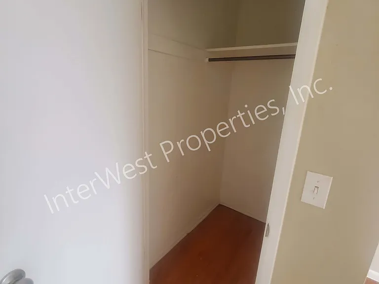 10 E Avenue A #A — Photo 2