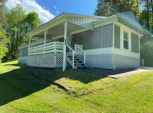 200 Scotch Pine Rd, Tidioute, PA 16351