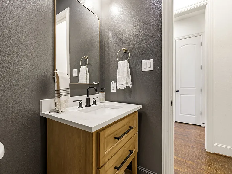 4101 Chimney Rock Dr — Photo 32