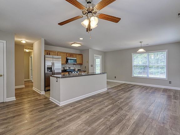 3rd image of 280 Promised Land Dr