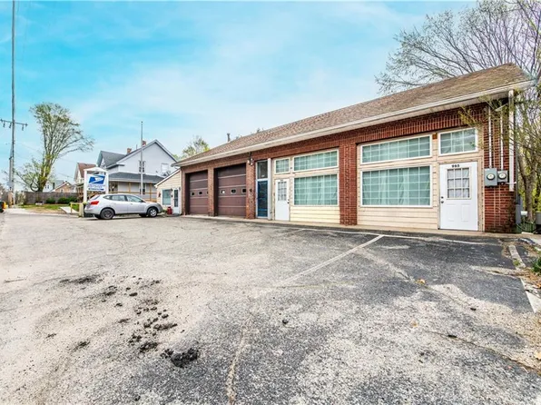 963-969 Victory Hwy, Burrillville, RI 02839