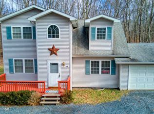 129 Michelle Ln, Bartonsville, PA 18321