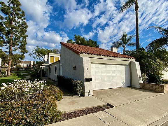 End unit on greenbelt. New exterior paint