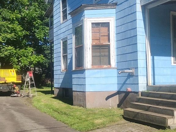 5th image of 7 Evergreen Avenue