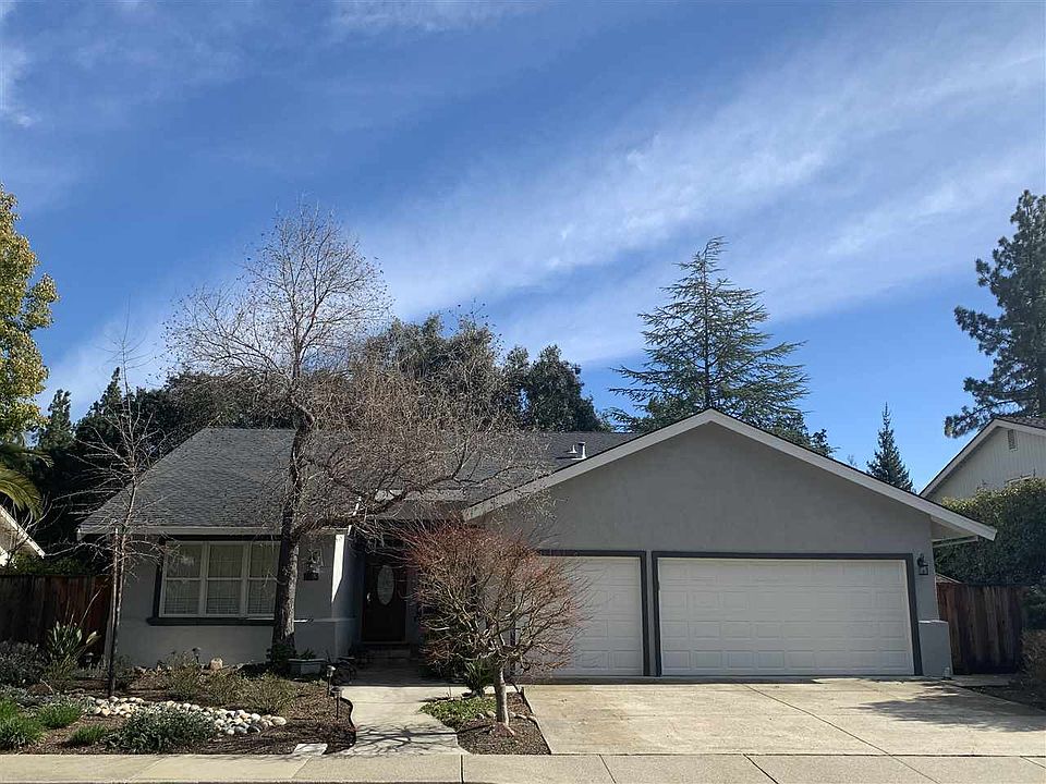 1st image of 2732 Lavender Dr