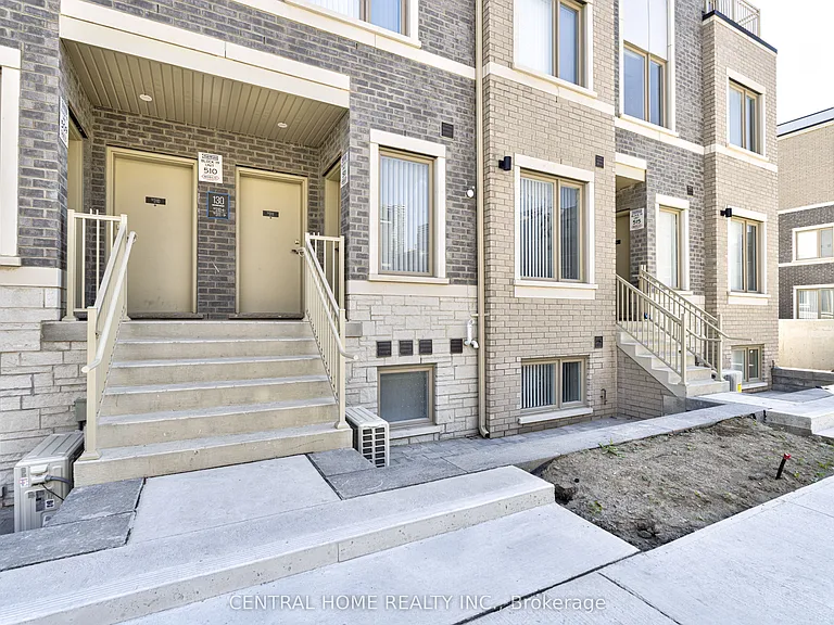 130 Honeycrisp Cres #Townhouse 312 — Photo 1