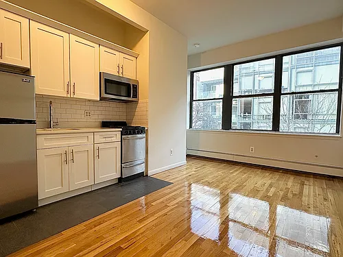424 W 53rd St #3A Photo 1
