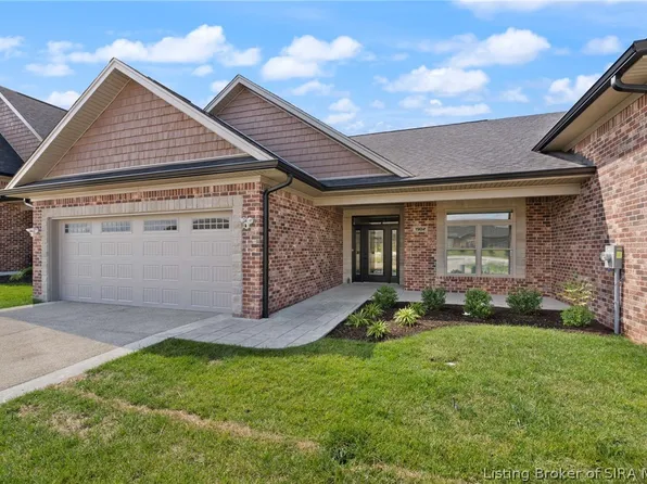 1916 Mystic Falls Circle #212, Jeffersonville, IN 47130