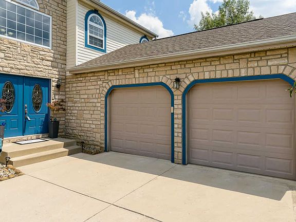 2nd image of 3589 Courtland Dr