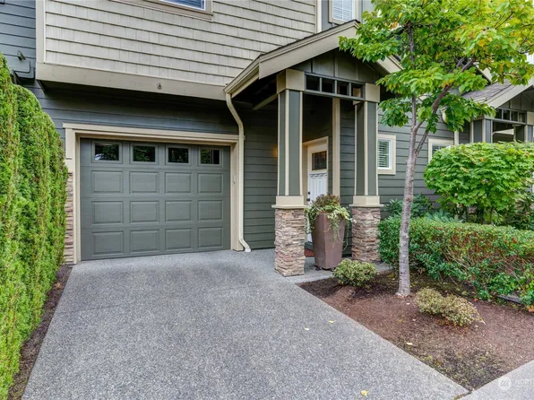 320 Chelan Place NE #H2, Renton, WA 98059