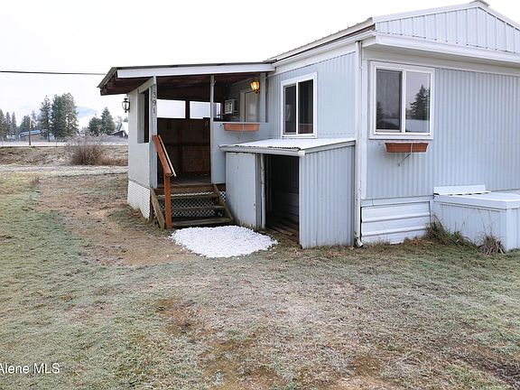 2nd image of 391 Gregory St #15
