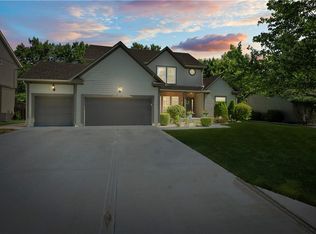 21424 W 51st St, Shawnee, KS 66218