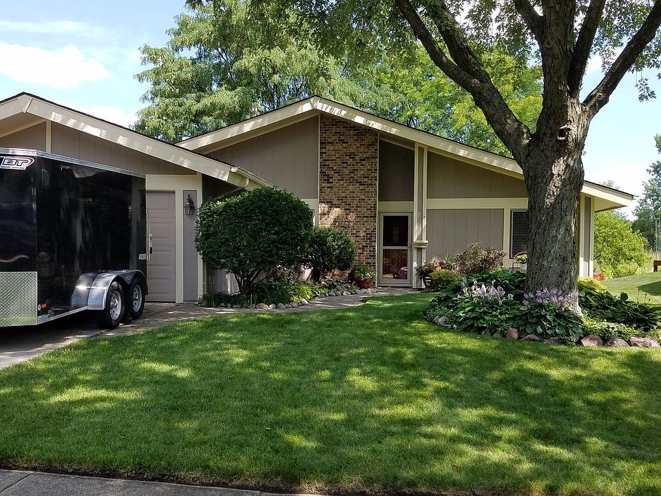 1st image of 1860 Deerfield Ct
