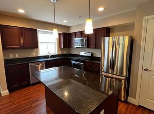 127 Churchill St APT 111, South Burlington, VT 05403