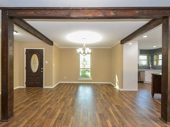 4th image of 2003 Plantation Dr
