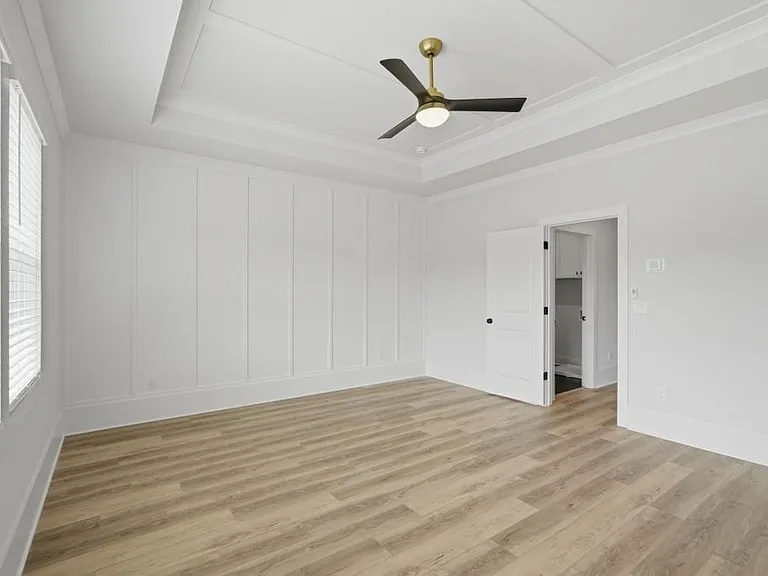 331 Orchid St — Photo 16