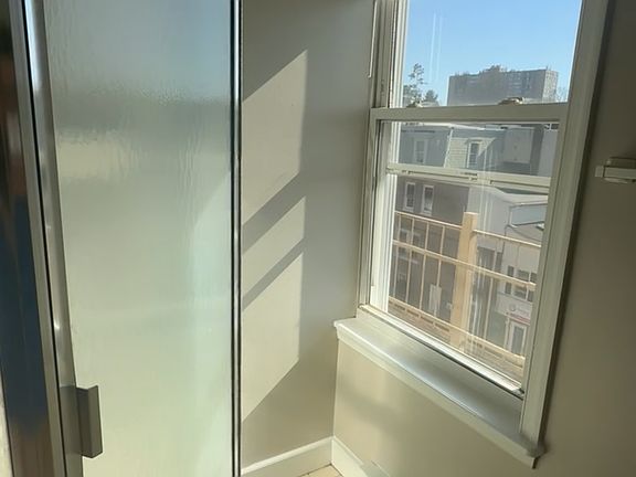 2nd image of 1604 Delaware Ave APT 4D