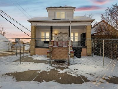 4590 Charles St, Detroit, MI, 48212
