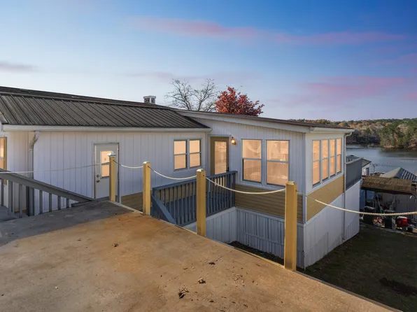 (undisclosed Address), New London, NC 28127