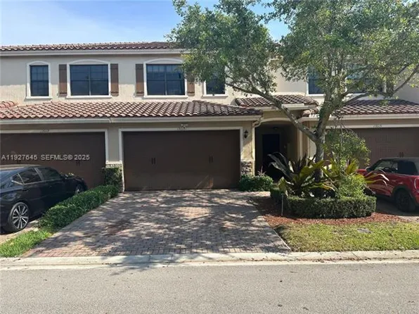 13017 Riverwalk Cir S #Townhouse 13017, Fort Lauderdale, FL 33325
