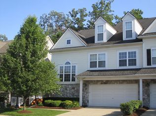 638 W Bluff Ct #1, Rochester Hills, MI 48307