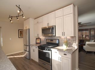 9601 Grayce Dr, Sturtevant, WI 53177