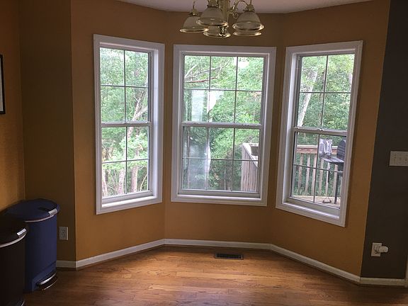 5th image of 3221 Planters Mill Dr