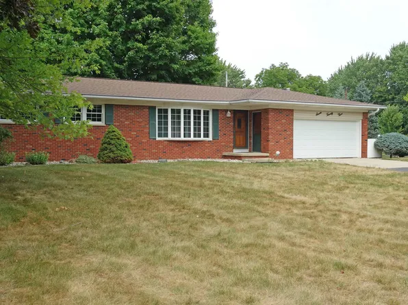 723 Sunflower Dr, Chesaning, MI 48616