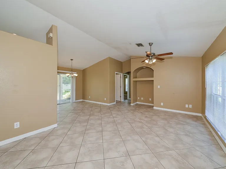 4643 Mermell Cir — Photo 5