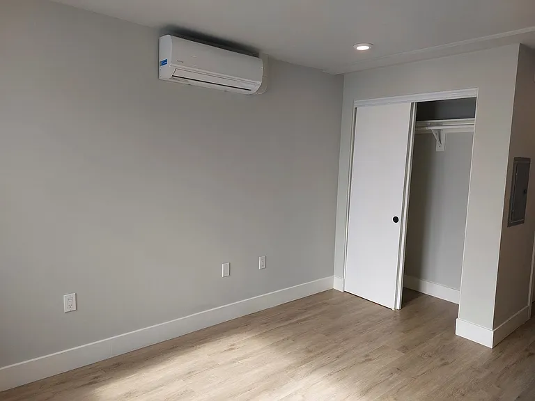 4342 Marlborough Ave #8 — Photo 3