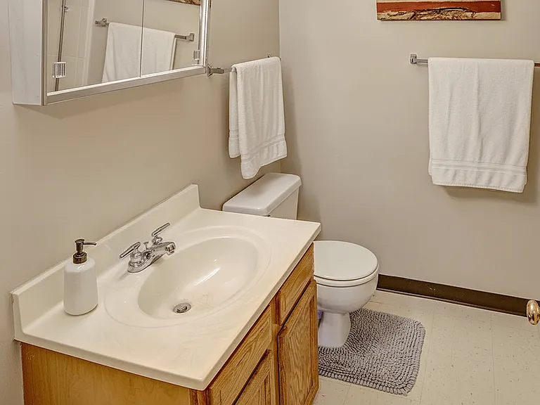 Glennview Apartments — Photo 22