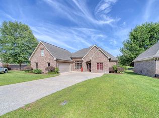 16 Bridgefield Turn, Hattiesburg, MS 39402