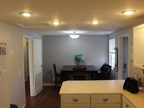 4th image of 2302 Frankfort St