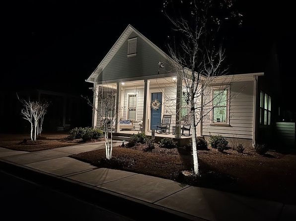 9132 Village Lake Dr