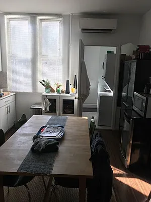 Rented by Paramount Realty Management | media 34