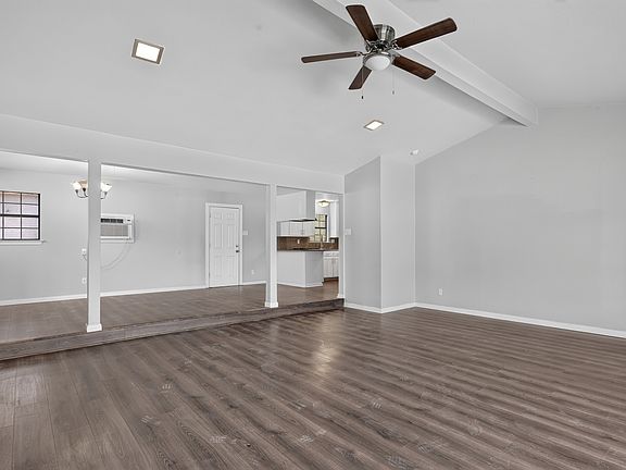 4th image of 4400 Hodgkins Rd