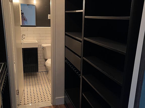4th image of 1801 Clydesdale Pl NW APT 108