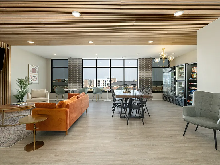 The Haven on Veterans — Photo 21