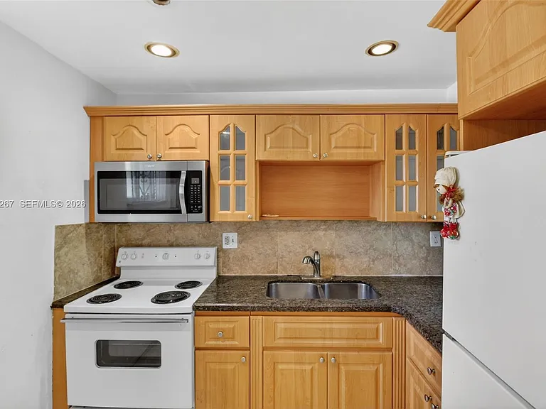 11309 SW 200th St #209-C — Photo 9