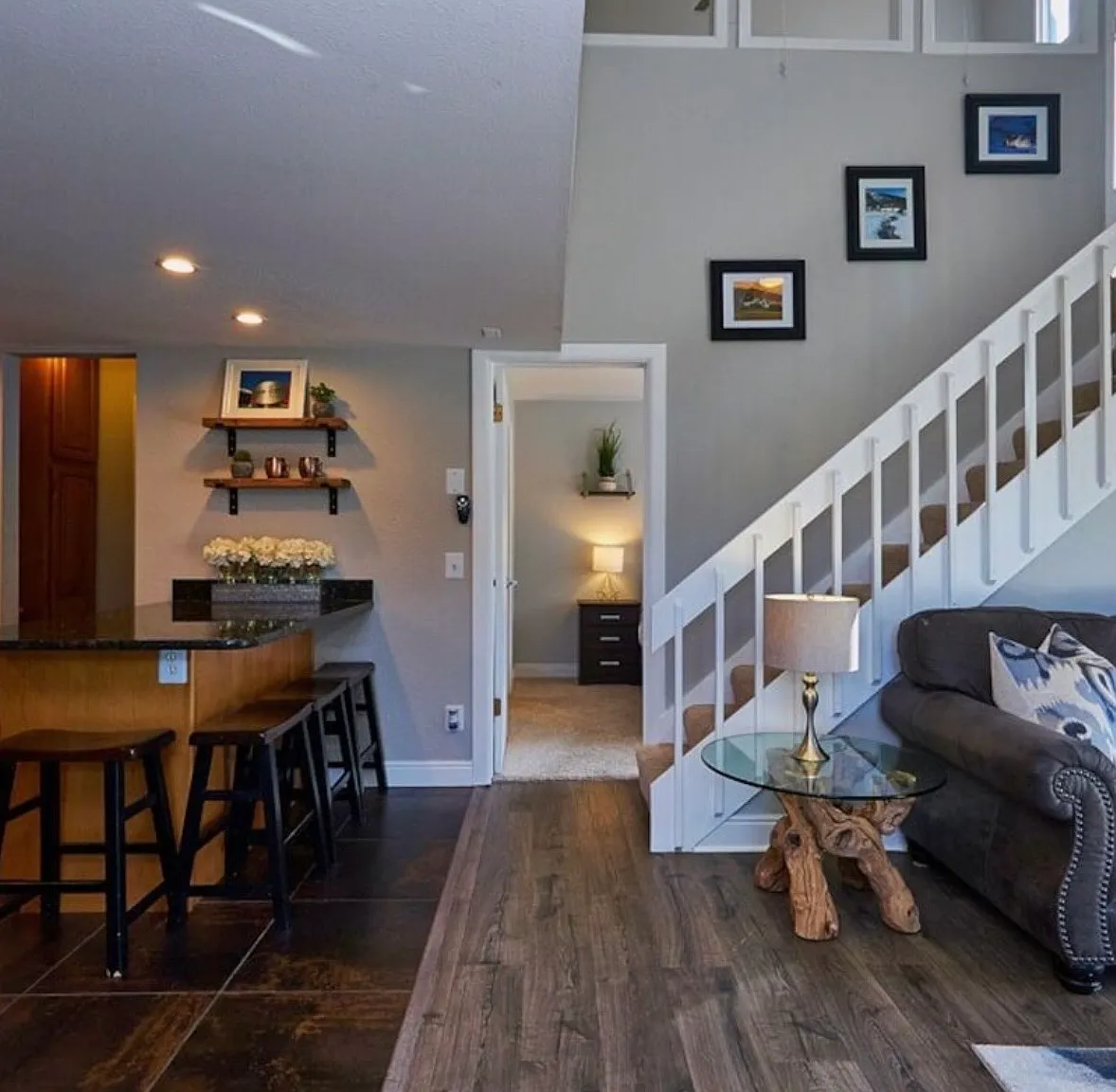 3 bed, 1080 sqft, $5,200 — Photo 4