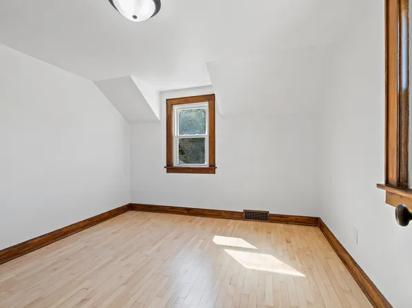 749 Appleton Rd, Menasha, WI 54952