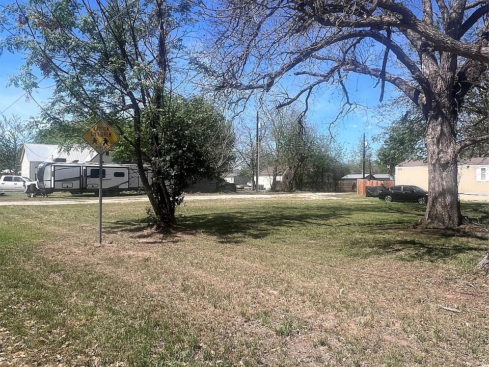1st image of SE 2nd St