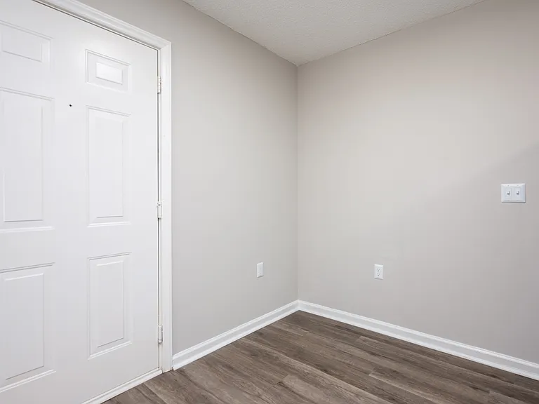 Cedar Trace Apartment Homes — Photo 7