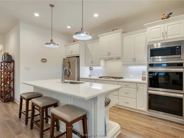 3500 Abingdon Cv, Bryan, TX 77808